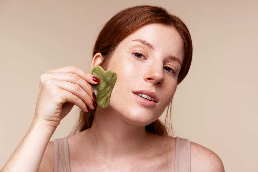 how to use a gua sha scraper